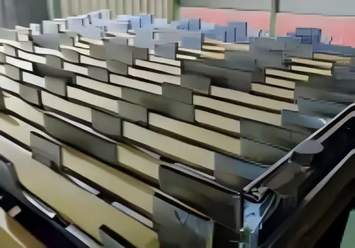 Automatic rock wool conveying